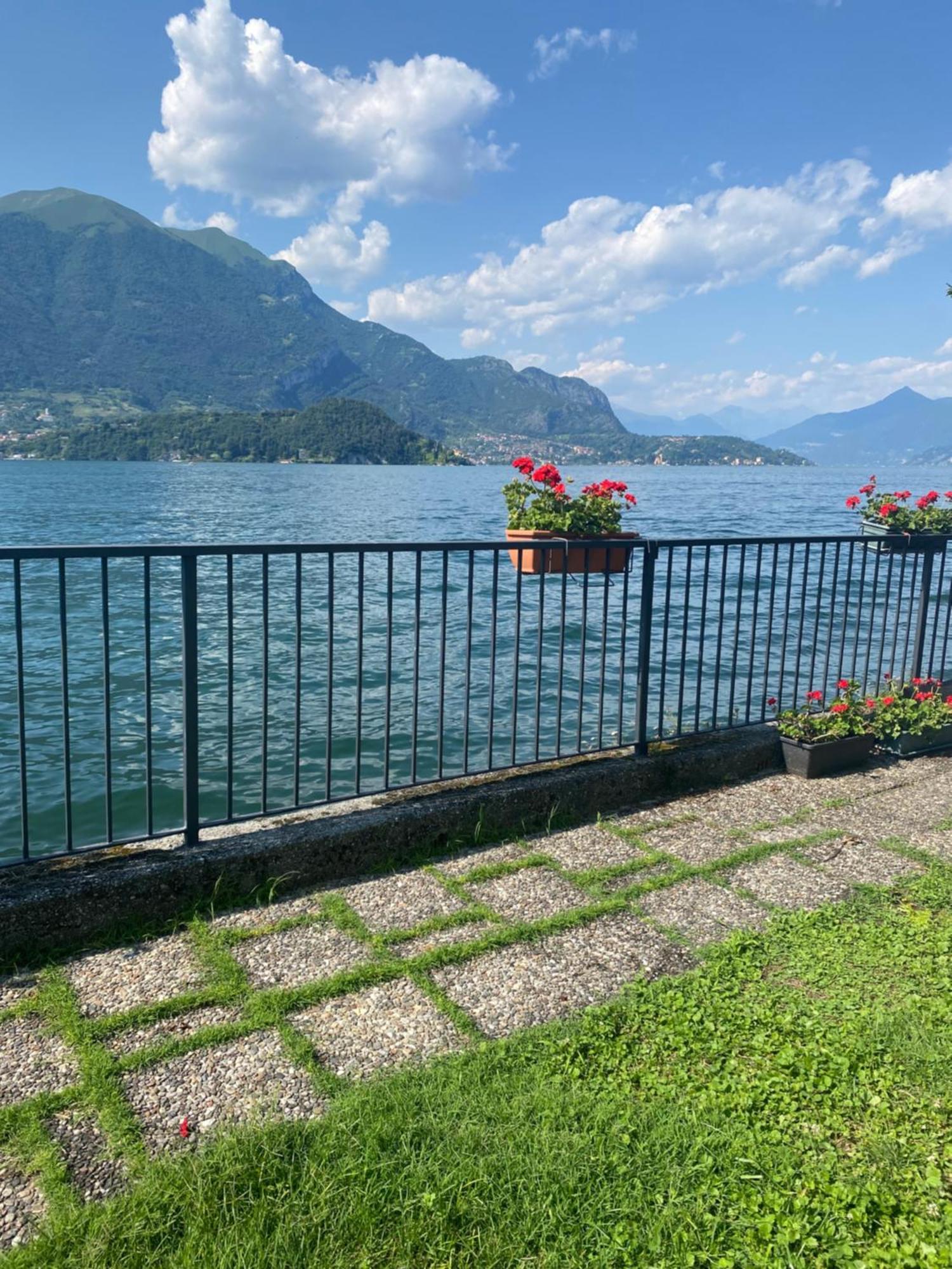 Peonia Apartment - Appartamento Vista Lago Lezzeno Buitenkant foto